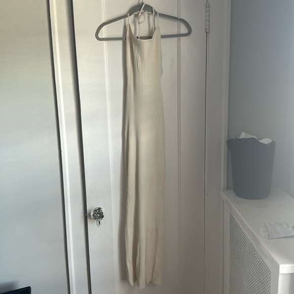 Morgan Halter Knit Midi Dress - Picture 5 of 10
